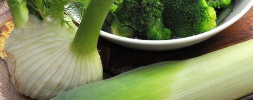 Шаг 2: кростини с оливками и зеленый суп-пюре