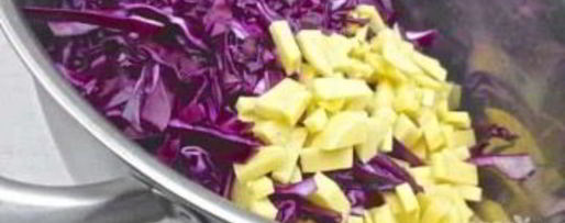 Шаг 1: супа-пюре из краснокочанной капусты