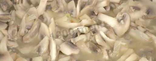 Шаг 1: супа пюре из шампиньонов со сливками и мускатным орехом