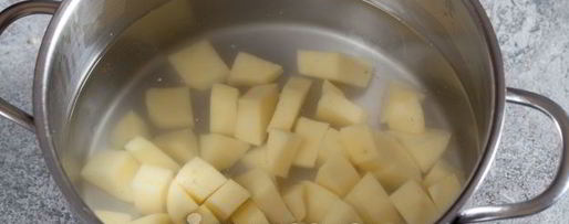 Шаг 3: супа-пюре из зеленого горошка с беконом