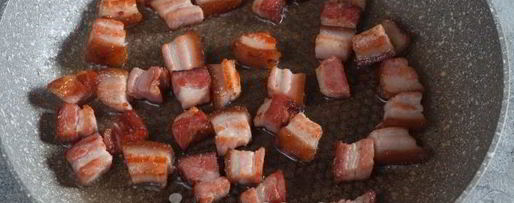 Шаг 6: супа-пюре из зеленого горошка с беконом