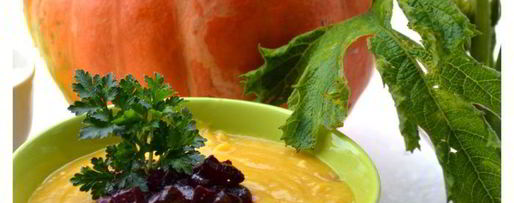 Шаг 8: тыквенного супа-пюре с карамелизованной свеклой и золотистым луком