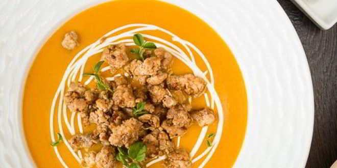 Рецепт тыквенного супа-пюре с жареным острым фаршем