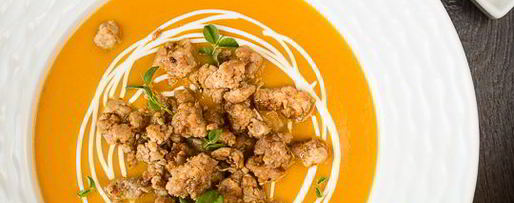 Шаг 14: тыквенного супа-пюре с жареным острым фаршем