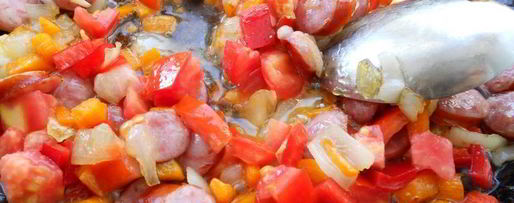 Шаг 5: супа с рисом, овощами и охотничьими колбасками