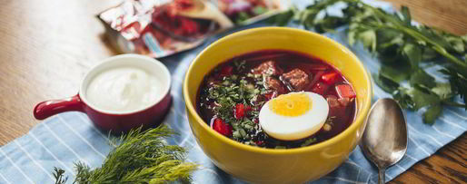 Шаг 6: горячего свекольника с яйцом