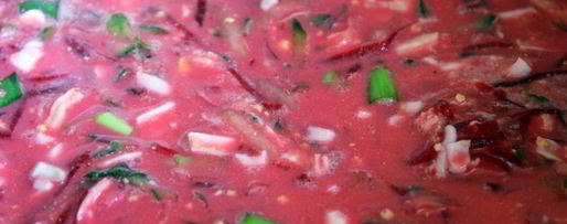 Шаг 5: холодного свекольника с курицей на сметане и минеральной воде