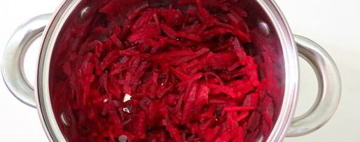 Шаг 2: холодного свекольника с редисом