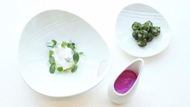 Рецепт Холодного свекольника со свежим огурцом и горячий картофель с укропом