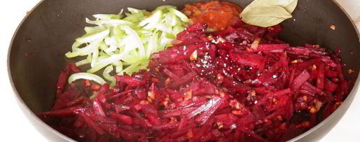 Шаг 4: классического горячего свекольника с мясом