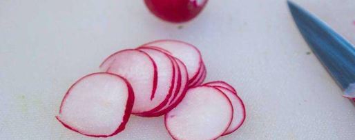 Шаг 12: свекольника холодного с ботвой