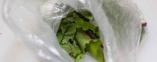 Шаг 2: свекольника с ботвой холодный