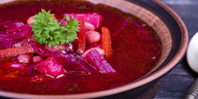 Рецепт свекольника с фасолью, томатной пастой и болгарским перцем