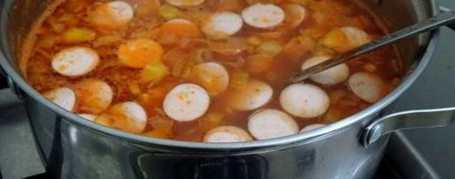 Шаг 11: свекольника с сосисками и сметаной