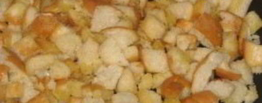 Шаг 2: сливочно-сырного суп с чесночными сухариками