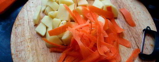 Шаг 2: сырного крема-супа с грибами и курицей