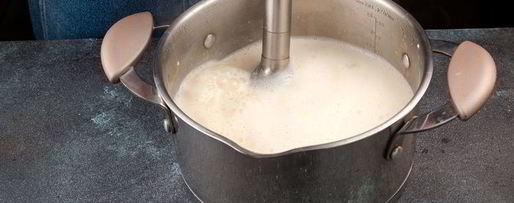 Шаг 6: сырного крема-супа с крабовым мясом