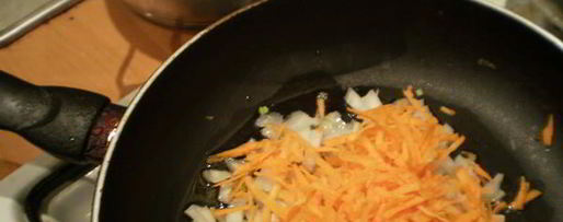 Шаг 2: сырного супа с брюсельской капустой и клецками