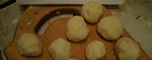 Шаг 5: сырного супа с брюсельской капустой и клецками