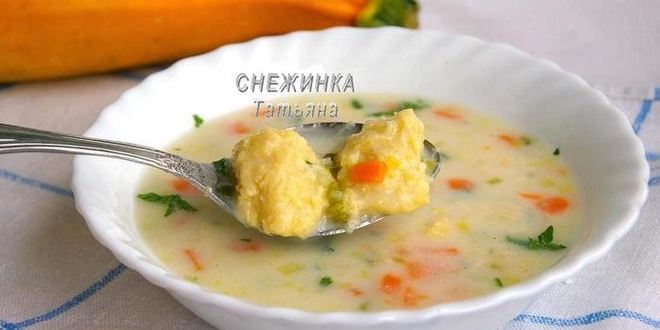 Рецепт сырного супа с клецками из кабачка и сыра джюгас