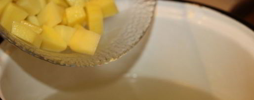 Шаг 6: сырного супа с кнелями