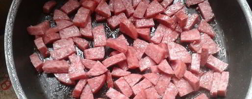 Шаг 1: сырного супа с колбасой