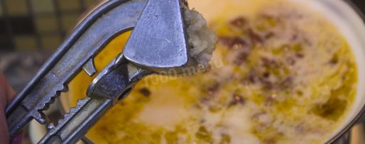 Шаг 12: сырного супа с копченой курицей