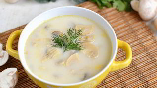 Рецепт Сырного супа с курицей и грибами