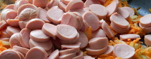 Шаг 6: сырного супа с сосисками