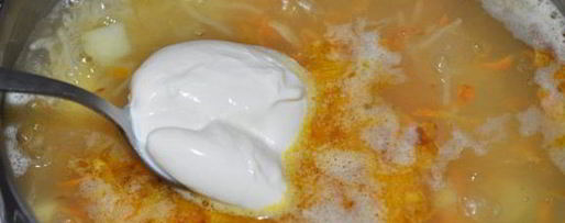 Шаг 2: сырного супа с вермишелью