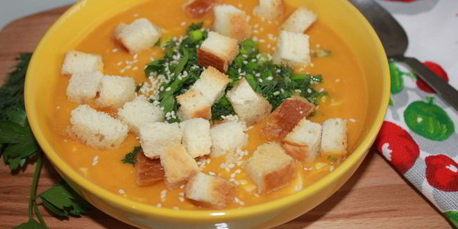 Рецепт тыквенного крема-супа с сухариками