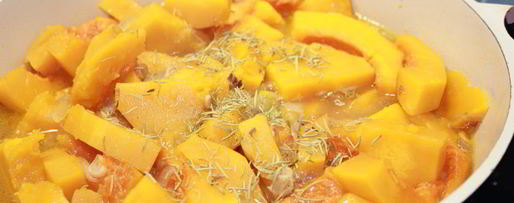 Шаг 7: тыквенного крема-супа с сухариками