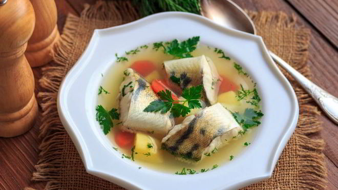 Рецепт Ухи из судака по-домашнему
