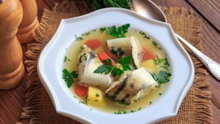 Рецепт Ухи из судака по-домашнему