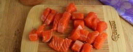 Шаг 3: ухи по-фински со сливками с лососем