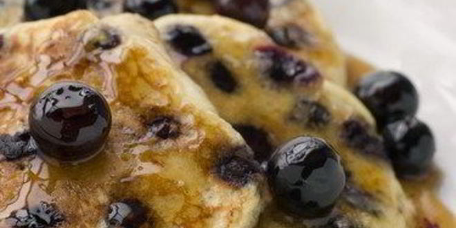 Рецепт американских блинов с голубикой