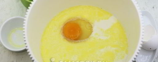 Шаг 2: блинов ажурных на молоке