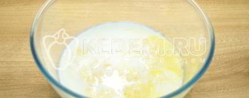 Шаг 1: блинов с колбасой и сыром