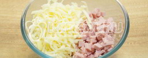 Шаг 5: блинов с колбасой и сыром