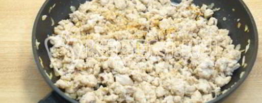 Шаг 6: блинов с куриным фаршем