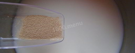 Шаг 2: блинов толстых пышных