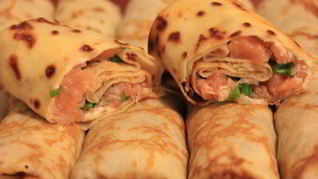 Рецепт Фаршированных блинчиков с семгой и плавленным сыром