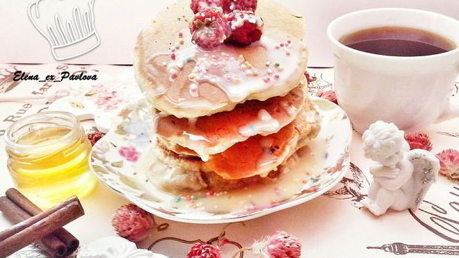 Рецепт Панкейков с малиной и сгущенкой