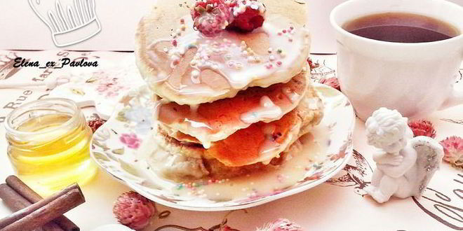 Рецепт панкейков с малиной и сгущенкой