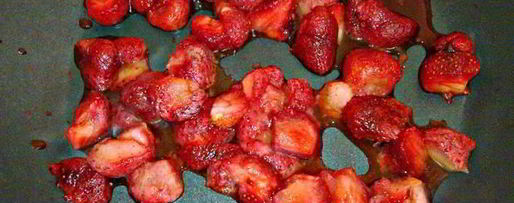 Шаг 3: шоколадных панкейков с клубничным соусом