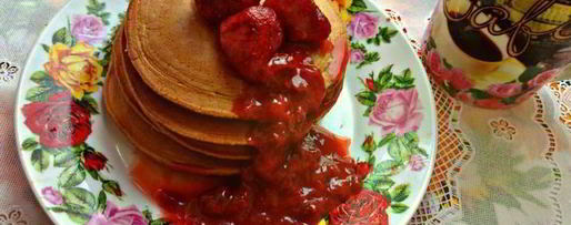 Шаг 4: шоколадных панкейков с клубничным соусом