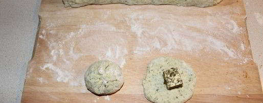 Шаг 4: булочек с брынзой