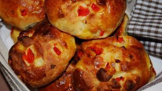 Рецепт Булочек с рикоттой и сладким красным перцем