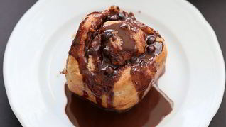 Рецепт Булочек с шоколадной начинкой