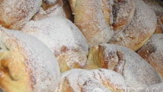 Рецепт Булочек с вареной сгущенкой